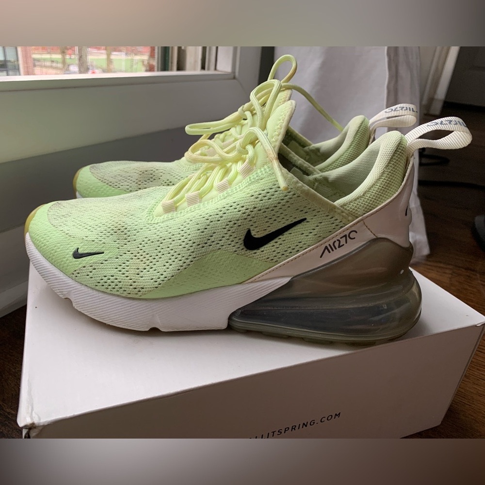 Nike Air Max 270 Barely Volt Size 8
